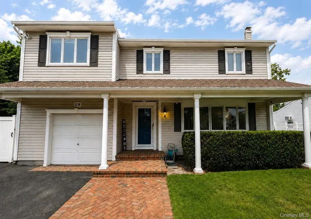 Photo 1 of Single family home for sale at 29 Sandy Holw Dr, Smithtown, NY 11787 | MLS# 1028029 | Listing updated on 2026-08-24