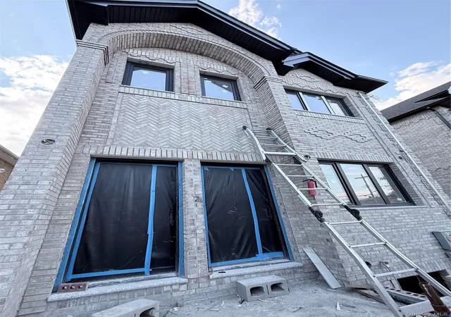 Photo 3 of House for sale at 1708 149th Street, New York, NY 11357 | MLS# 1028041 | Listing updated on 2026-08-05