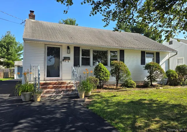 Photo 1 of Sale Pending at 107 Nevada St, Oyster Bay, NY 11801 | MLS# 1028049 | Listing updated on 2026-09-05