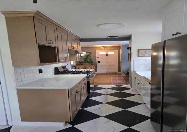 Photo 3 of Sale Pending at 107 Nevada St, Oyster Bay, NY 11801 | MLS# 1028049 | Listing updated on 2026-09-05
