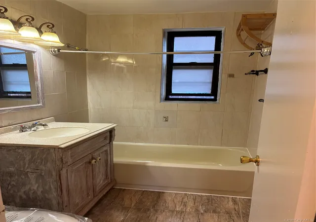 Photo 2 of Condo for sale at 2866 Marion Ave #3D, New York, NY 10458 | MLS# 1028061 | Listing updated on 2026-08-14