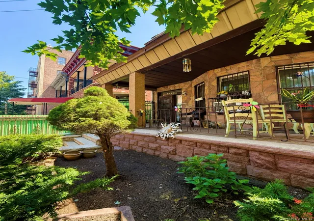 Photo 2 of Sale Pending at 3274 Decatur Ave, Bronx, NY 10467 | MLS# 1028083 | Listing updated on 2026-08-15