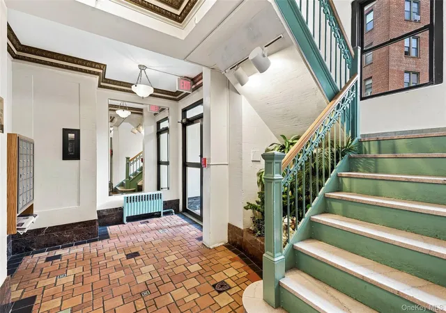 Photo 2 of Sale Pending at 11 Alden Rd #5L, Mamaroneck, NY 10538 | MLS# 1028091 | Listing updated on 2026-10-17
