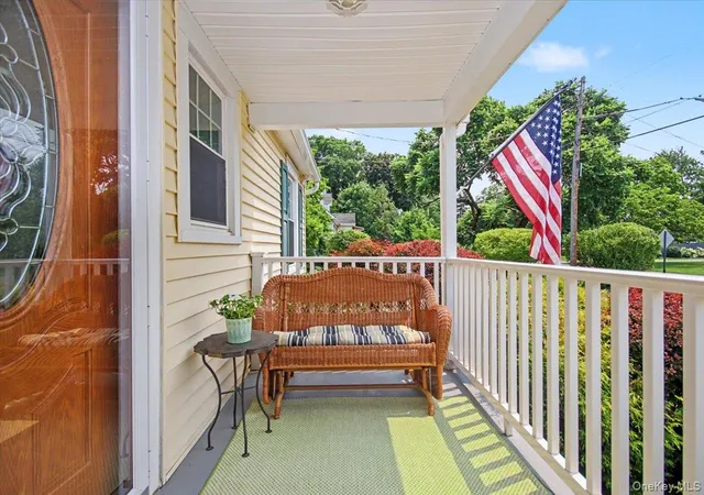 Photo 4 of Single family home for sale at 9 Mansion Dr, Hyde Park, NY 12538 | MLS# 1028116 | Listing updated on 2026-10-03