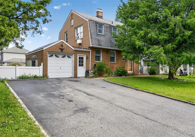 Photo 1 of Land for sale at 163 Earl St, North Hempstead, NY 11590 | MLS# 1028144 | Listing updated on 2026-10-07