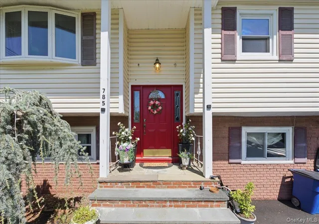 Photo 3 of Sale Pending at 785 Sequoia Dr, Clarkstown, NY 10989 | MLS# 1028170 | Listing updated on 2026-08-07