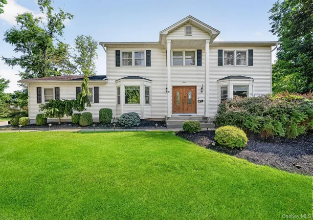Photo 1 of Single family home for sale at 11 Allison Cir, Haverstraw, NY 10923 | MLS# 1028177 | Listing updated on 2026-08-31