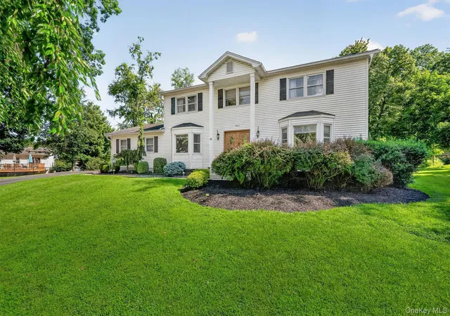 Photo 5 of Single family home for sale at 11 Allison Cir, Haverstraw, NY 10923 | MLS# 1028177 | Listing updated on 2026-08-31