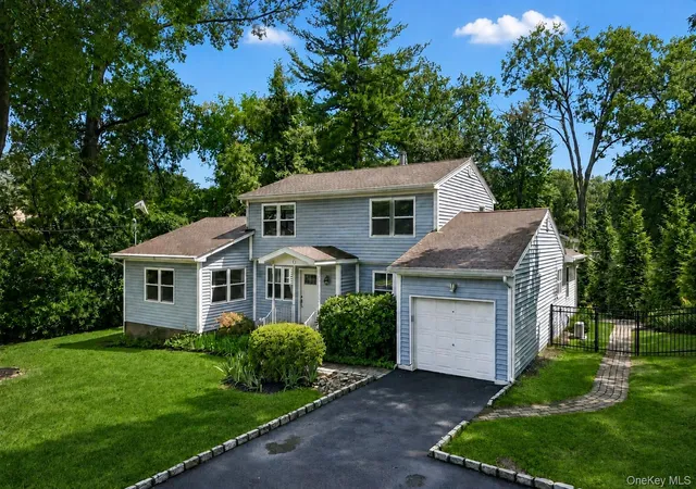 Photo 2 of Sale Pending at 3 Stephen Ct, Clarkstown, NY 10956 | MLS# 1028182 | Listing updated on 2026-08-26