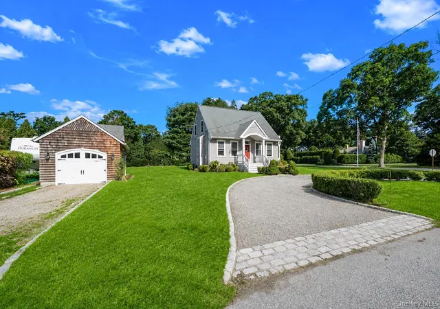 Photo 3 of Sale Pending at 16 Foster Xing, Southampton, NY 11942 | MLS# 1028206 | Listing updated on 2026-10-07