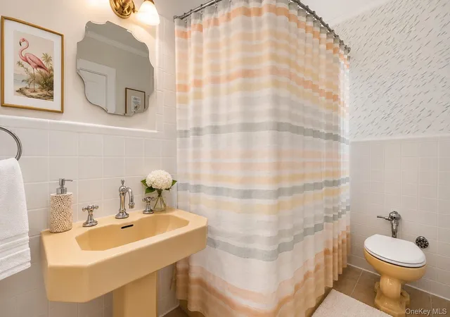 Photo 3 of Sale Pending at 300 Main St #5A, White Plains, NY 10601 | MLS# 1028228 | Listing updated on 2026-08-06