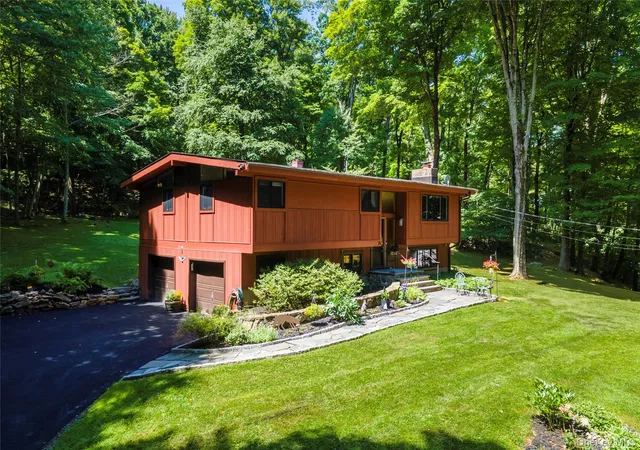 Photo 1 of Single family home for sale at 25 Ponderosa Rd, Kent, NY 10512 | MLS# 1028234 | Listing updated on 2026-08-23