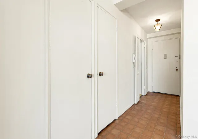 Photo 4 of Sale Pending at 111-20 73rd Avenue #10J, Forest Hills, NY 11375 | MLS# 1028237 | Listing updated on 2026-08-30