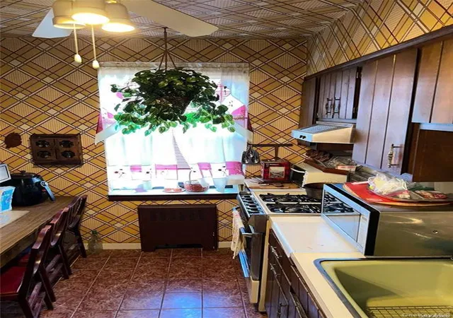 2nd image of 32-40 89Th St, New York, NY 11369