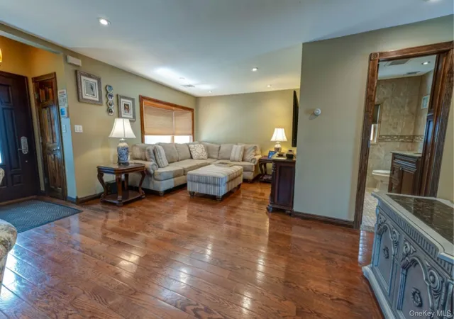 Photo 4 of Sale Pending at 718 Farmers Ave, Hempstead, NY 11710 | MLS# 1028265 | Listing updated on 2026-09-24