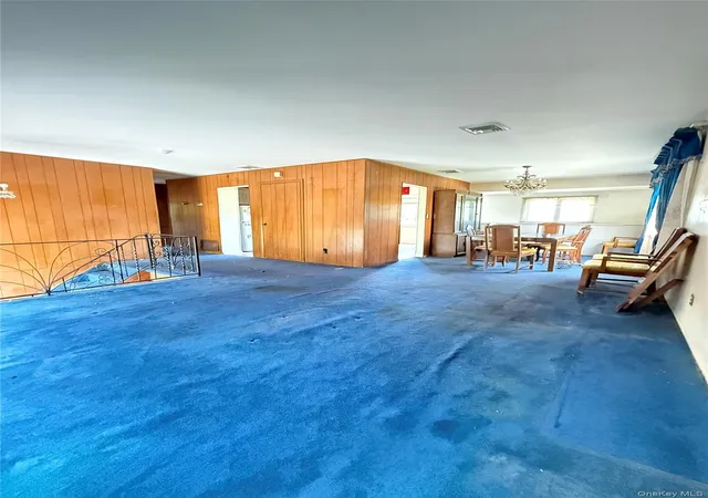 Photo 4 of Single family home for sale at 411 Mayflower Ave, Islip, NY 11717 | MLS# 1028270 | Listing updated on 2026-09-26