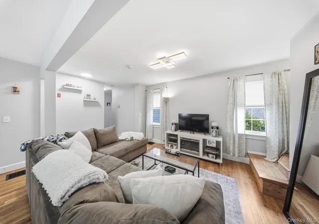 3rd image of 124 Bower Rd, Poughkeepsie, NY 12603 | MLS# 1028273