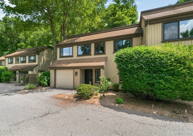 Photo 2 of Sale Pending at 12 Heritage Hills #A, Somers, NY 10589 | MLS# 1028275 | Listing updated on 2026-08-11