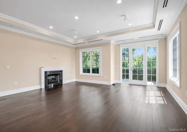 Photo 3 of Condo for sale at 3000 Royal Ct #3107, New Hyde Park, NY 11040 | MLS# 1028278 | Listing updated on 2026-07-25