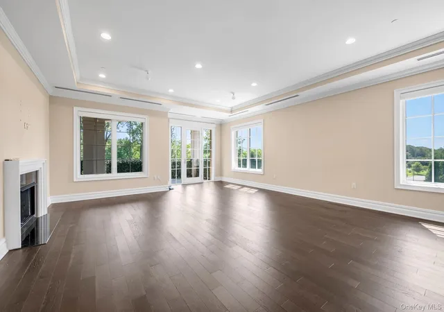 Photo 3 of Condo for sale at 3000 Royal Ct #3107, New Hyde Park, NY 11040 | MLS# 1028278 | Listing updated on 2026-07-25