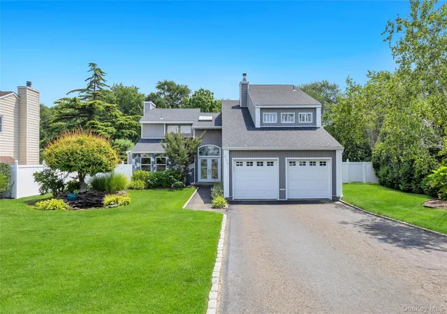 Photo 1 of Sale Pending at 859 Pine Ave, Islip, NY 11795 | MLS# 1028295 | Listing updated on 2026-08-17