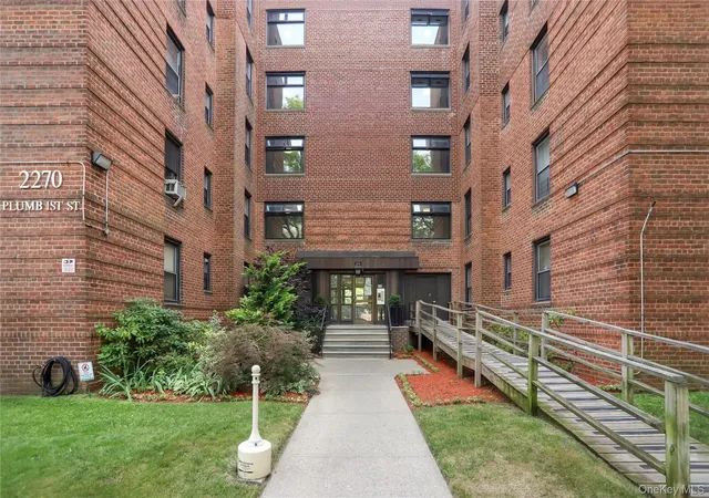 2nd image of 2270 Plumb 1St St, New York, NY 11229