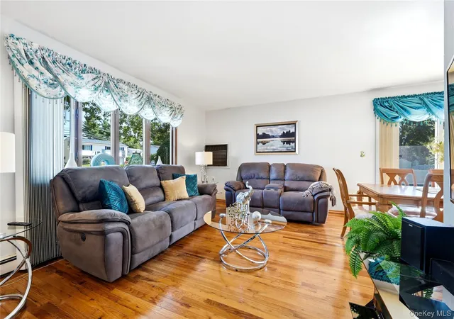 Photo 4 of Sale Pending at 382 Hawkins Rd, Brookhaven, NY 11720 | MLS# 1028322 | Listing updated on 2026-09-16