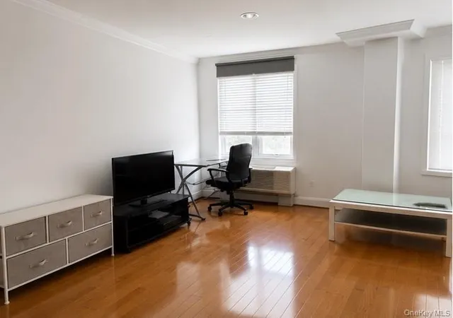 3rd image of 146-09 Northern Blvd, New York, NY 11354
