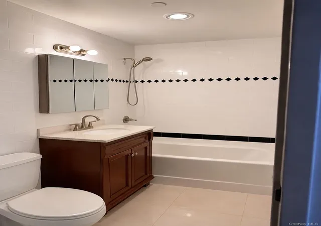 6th image of 146 09 Northern Blvd #405, New York, NY 11354 | MLS# 1028329