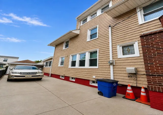 Photo 3 of Single family home for sale at 9440 Springfield Blvd, New York, NY 11428 | MLS# 1028338 | Listing updated on 2026-08-18