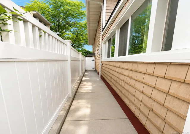 Photo 3 of Single family home for sale at 9440 Springfield Blvd, New York, NY 11428 | MLS# 1028338 | Listing updated on 2026-08-18