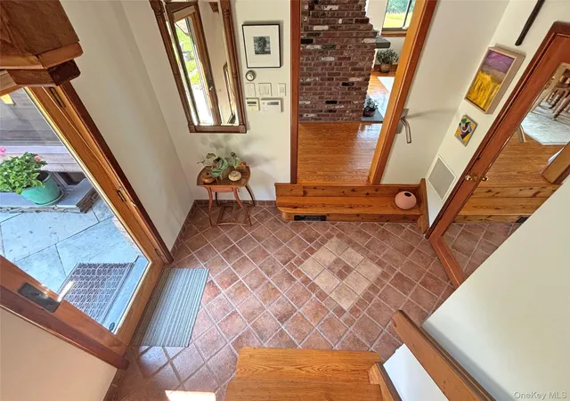Photo 3 of Single family home for sale at 262 Macdaniel Rd, Bearsville, NY 12409 | MLS# 1028356 | Listing updated on 2026-07-23