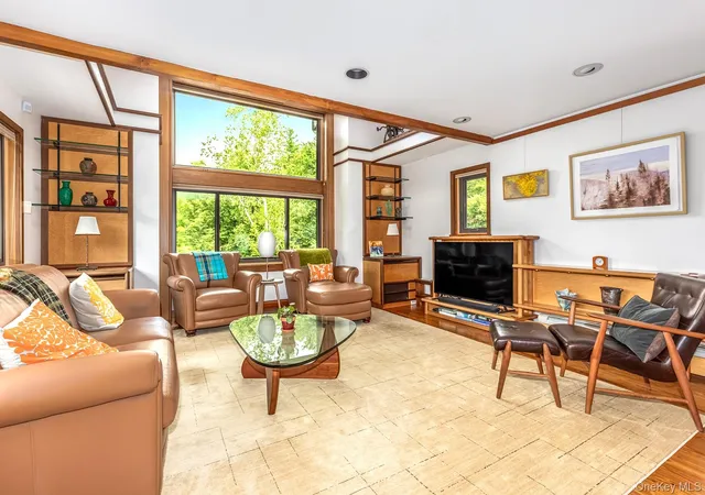 Photo 4 of Single family home for sale at 262 Macdaniel Rd, Bearsville, NY 12409 | MLS# 1028356 | Listing updated on 2026-07-23
