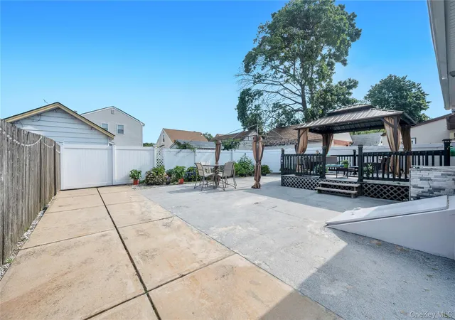 Photo 22 of Sale Pending at 717 N William St, North Baldwin, NY 11510 | MLS# 1028359 | Listing updated on 2026-09-01