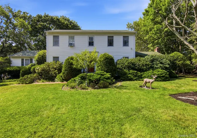 Photo 1 of Single family home for sale at 1 Gaul Rd N, Brookhaven, NY 11733 | MLS# 1028361 | Listing updated on 2026-09-04