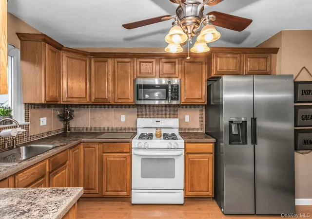 Photo 2 of Single family home for sale at 102 Willett Ave, Islip, NY 11782 | MLS# 1028363 | Listing updated on 2026-08-23