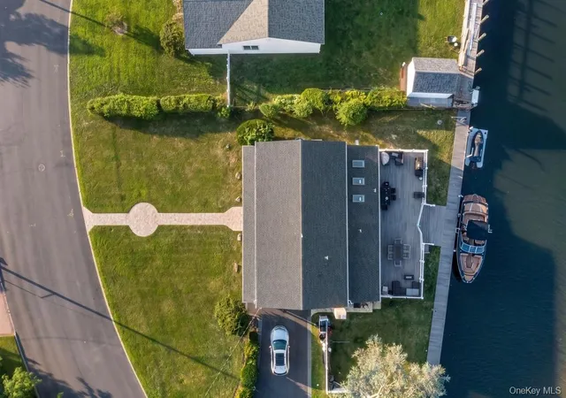 2nd image of 336 Grand Central Ave, Babylon, NY 11701 | MLS# 1028381
