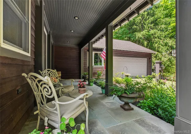 Photo 3 of Single family home for sale at 342 Lake Shore Rd, Putnam Valley, NY 10579 | MLS# 1028385 | Listing updated on 2026-09-21