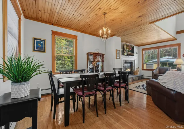 Photo 4 of Single family home for sale at 342 Lake Shore Rd, Putnam Valley, NY 10579 | MLS# 1028385 | Listing updated on 2026-09-21