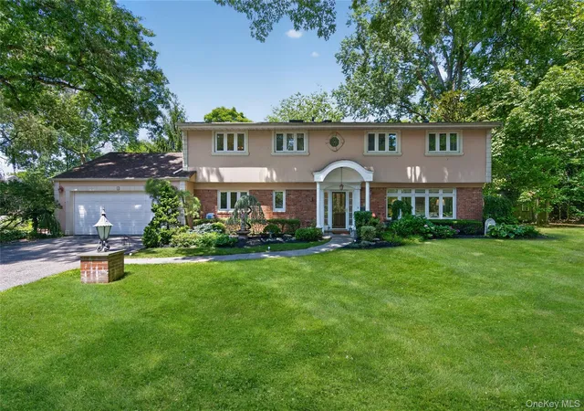 1st image of 4 Waring Dr, North Hempstead, NY 11030 | MLS# 1028393