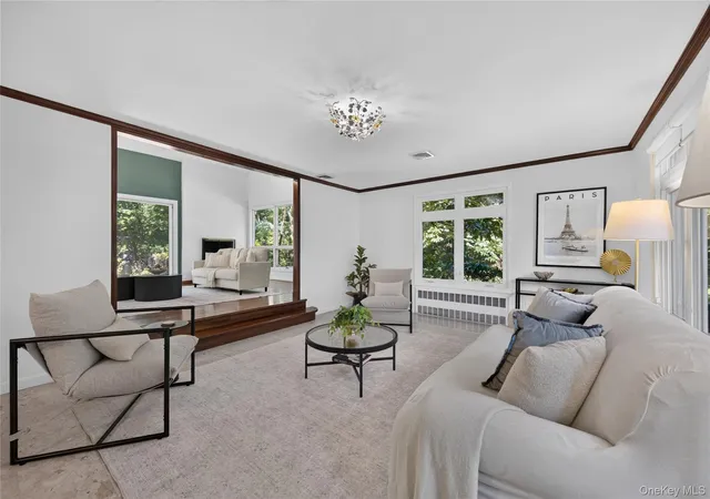 5th image of 4 Waring Dr, North Hempstead, NY 11030 | MLS# 1028393
