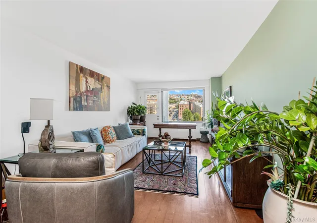 2nd image of 1020 Grand Concourse #11J, New York, NY 10451 | MLS# 1028402