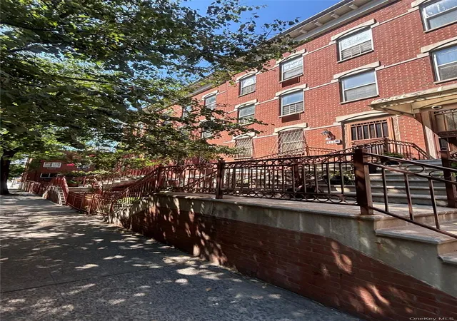 2nd image of 5 E 117th St, New York, NY 10035 | MLS# 1028414