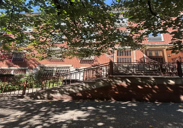 Listing Photo 4 - Condo for sale in building located at 5 E 117th St, New York, NY 10035