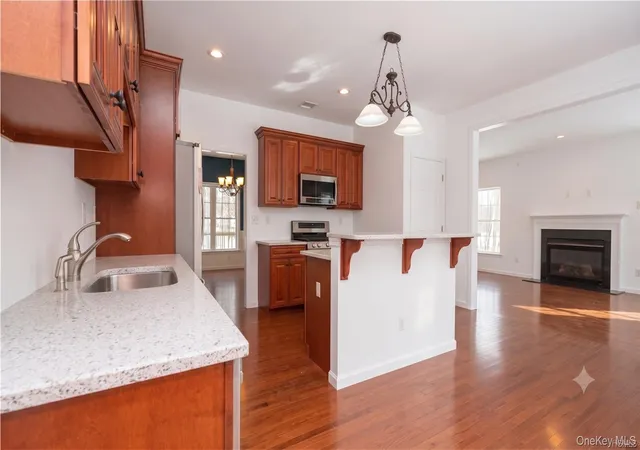 Photo 3 of Single family home for sale at 5 Harrier Ridge Dr, Shawangunk, NY 12589 | MLS# 1028418 | Listing updated on 2026-08-01