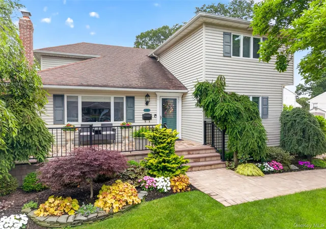 Photo 1 of Sale Pending at 1755 Grand Ave, Merrick, NY 11566 | MLS# 1028421 | Listing updated on 2026-08-14