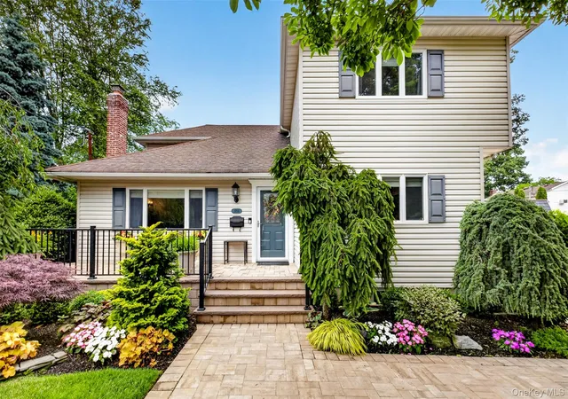 Photo 2 of Sale Pending at 1755 Grand Ave, Merrick, NY 11566 | MLS# 1028421 | Listing updated on 2026-08-14