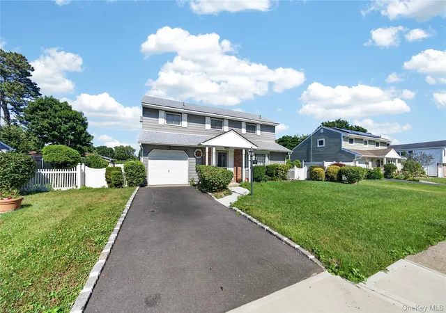 Photo 3 of Single family home for sale at 199 Cone Ave, Islip, NY 11722 | MLS# 1028430 | Listing updated on 2026-08-27