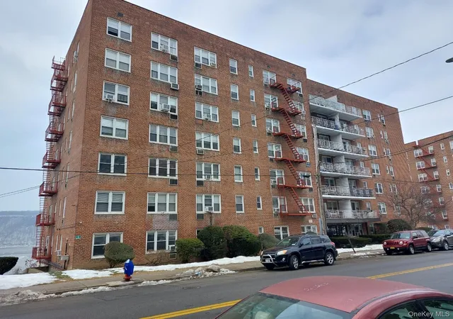 1st image of 679 Warburton Ave #1L, Yonkers, NY 10701 | MLS# 1028438