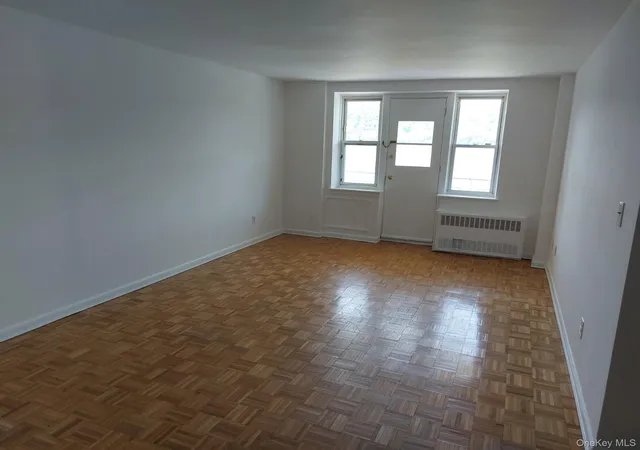 Photo 3 of Condo for sale at 679 Warburton Ave #1L, Yonkers, NY 10701 | MLS# 1028438 | Listing updated on 2026-09-08